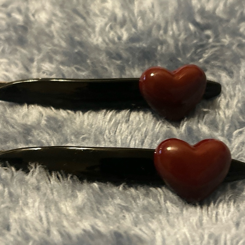 VINTAGE RED HEART BARRETTE SET OF 2 new deep red & black